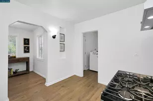 2596 MacArthur Blvd, Oakland, CA 94602 - Photo 19