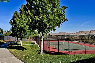 950 Maplegate Ct, Concord, CA 94521 - Photo 145