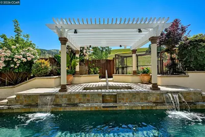 950 Maplegate Ct, Concord, CA 94521 - Photo 93