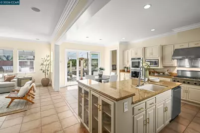 950 Maplegate Ct, Concord, CA 94521 - Photo 23