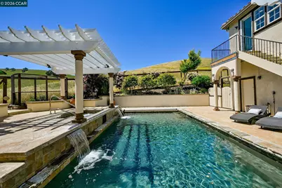 950 Maplegate Ct, Concord, CA 94521 - Photo 85