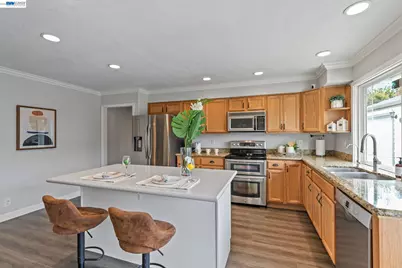 1135 Killarney St, Livermore, CA 94550 - Photo 17
