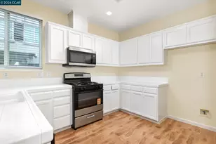 962 Mayport Dr, Pittsburg, CA 94565 - Photo 3