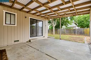 743 Scottsdale Dr, Vacaville, CA 95687 - Photo 17