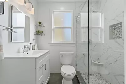 1118 Newhall St, San Francisco, CA 94124 - Photo 17