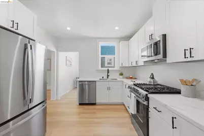 1118 Newhall St, San Francisco, CA 94124 - Photo 9