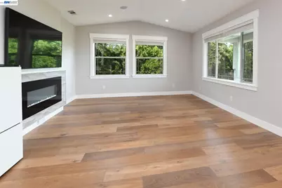 1516 Pleasant Hill Rd, Lafayette, CA 94549 - Photo 7