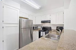 39078 Guardino Dr, Fremont, CA 94538 - Photo 9