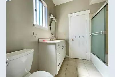 2517 Webb Ave, Alameda, CA 94501 - Photo 9