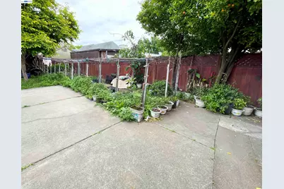 2517 Webb Ave, Alameda, CA 94501 - Photo 15