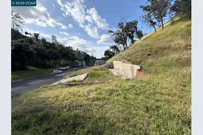 1090 Arroyo Grande Dr, Napa, CA 94558 - Photo 29