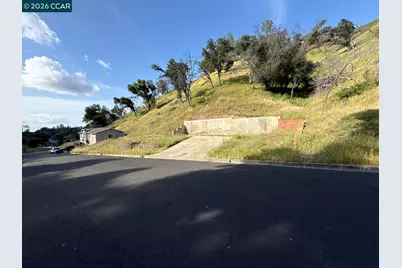 1090 Arroyo Grande Dr, Napa, CA 94558 - Photo 1