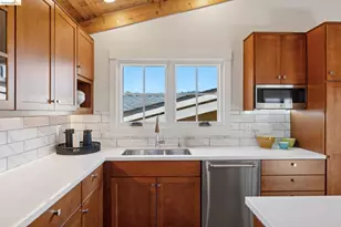 4436 Howe St, Oakland, CA 94611 - Photo 19
