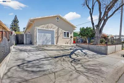 320 Monmouth Dr, Milpitas, CA 95035 - Photo 3