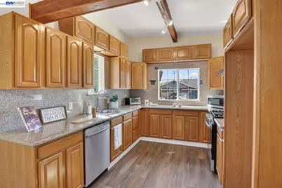 320 Monmouth Dr, Milpitas, CA 95035 - Photo 11