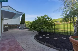 4162 Summer Gate Ave, Vallejo, CA 94591 - Photo 57