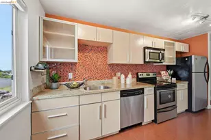 2450 Palmetto St, Oakland, CA 94602 - Photo 11