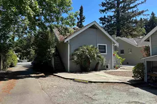 1258 Pine St, Palo Alto, CA 94301 - Photo 13