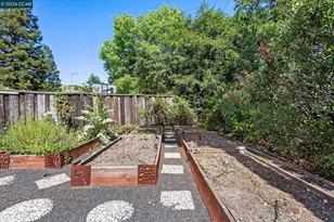 651 Derbyshire Pl, Danville, CA 94526 - Photo 75