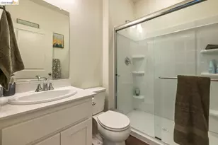 5439 Drawbridge Wy, Riverbank, CA 95367 - Photo 9
