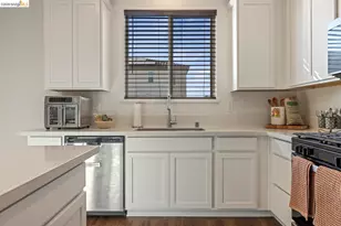 5439 Drawbridge Wy, Riverbank, CA 95367 - Photo 13