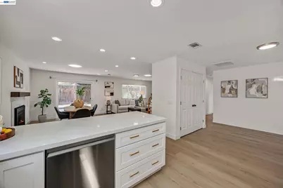 318 Almond, San Ramon, CA 94583 - Photo 11