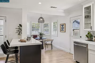 111 Park Ave, Walnut Creek, CA 94595 - Photo 17