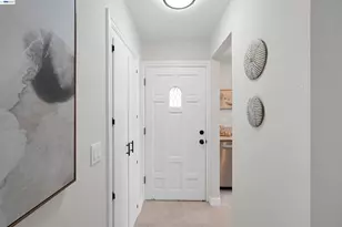 31032 Carroll Ave, Hayward, CA 94544 - Photo 13