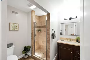 31032 Carroll Ave, Hayward, CA 94544 - Photo 39