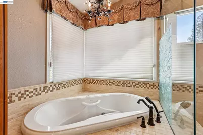 1095 Canyon Hills Rd, San Ramon, CA 94582 - Photo 23