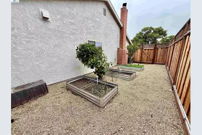 1882 Carnation Cir, Livermore, CA 94551 - Photo 57