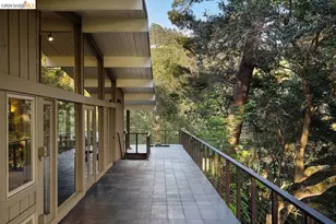 2871 Morley Dr, Oakland, CA 94611 - Photo 21