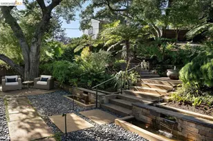 2871 Morley Dr, Oakland, CA 94611 - Photo 9