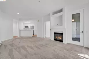 220 Caldecott, Oakland, CA 94618 - Photo 9