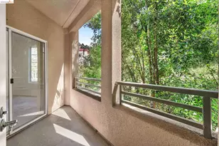 220 Caldecott, Oakland, CA 94618 - Photo 23