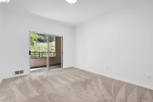 220 Caldecott, Oakland, CA 94618 - Photo 11