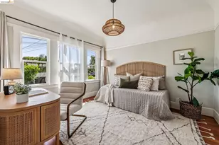 666 46th St, Oakland, CA 94609 - Photo 17