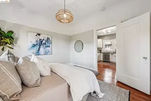 666 46th St, Oakland, CA 94609 - Photo 23