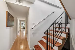 666 46th St, Oakland, CA 94609 - Photo 27