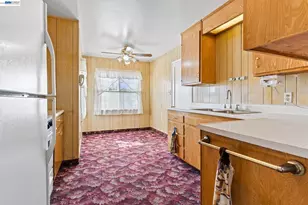 324 Berry Ave, Hayward, CA 94544 - Photo 9
