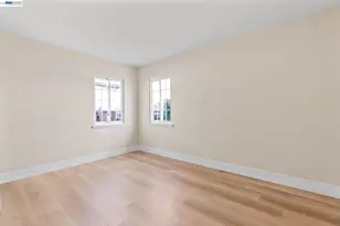 246 Tunis Rd, Oakland, CA 94603 - Photo 21