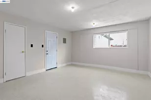 246 Tunis Rd, Oakland, CA 94603 - Photo 31