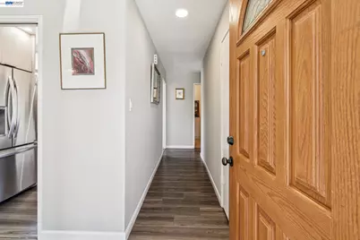 3430 Camanoe Ln, Alameda, CA 94502 - Photo 5