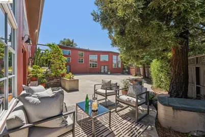 829 21st St #1, Oakland, CA 94607 - Photo 39