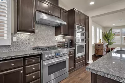 484 Selby Ln, Livermore, CA 94551 - Photo 9