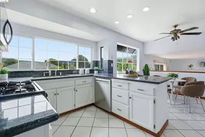 587 Birkdale Dr, Vallejo, CA 94591 - Photo 9