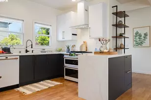 825 41st St, Oakland, CA 94608 - Photo 13
