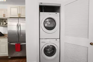 1490 Francisco St, San Francisco, CA 94123 - Photo 23