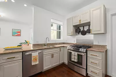 1490 Francisco St #2, San Francisco, CA 94123 - Photo 13