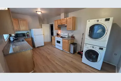 2963 62nd, Oakland, CA 94605 - Photo 5